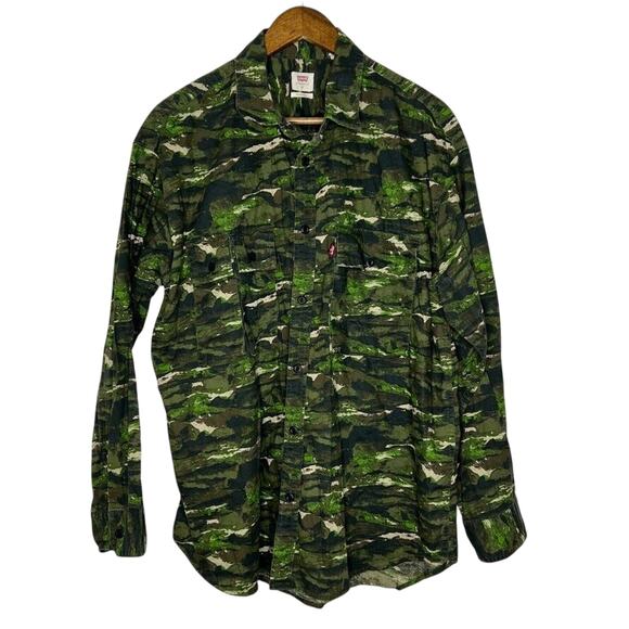 Levi's Men's Oversized Camo Button-Up Shirt M Long Sleeve - Picture 1 of 10